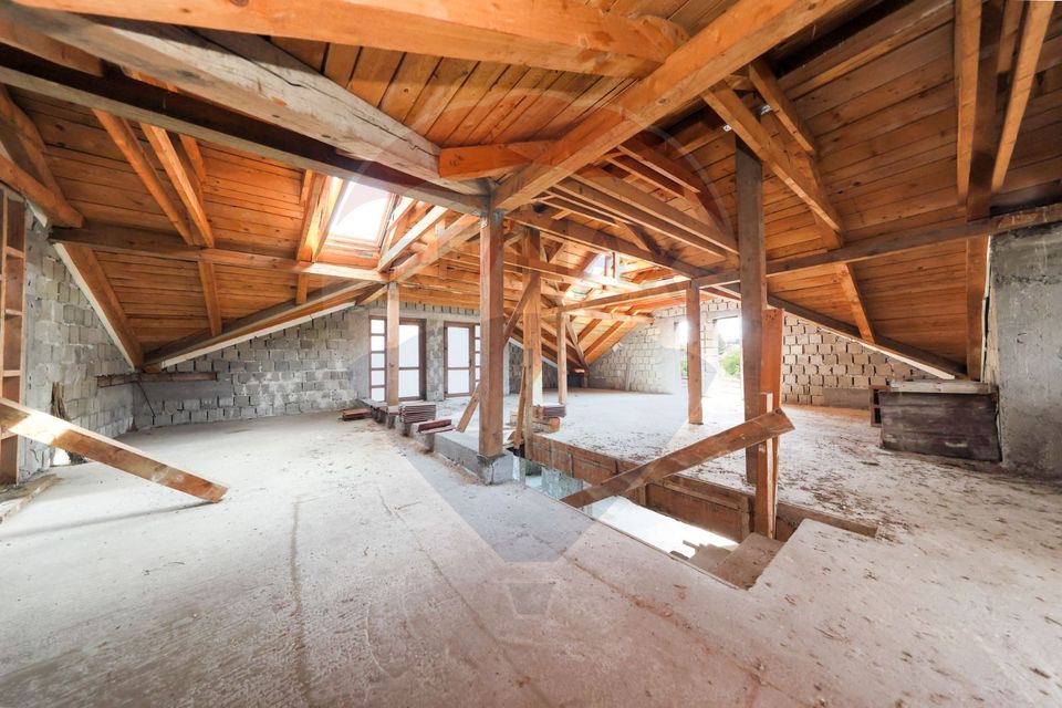 CASA LA ROSU | TOMIS 21 | 325MP | 346MP CURTE | 470 TEREN |ACCES AUTO