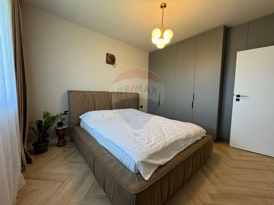 4 room Apartment for sale
