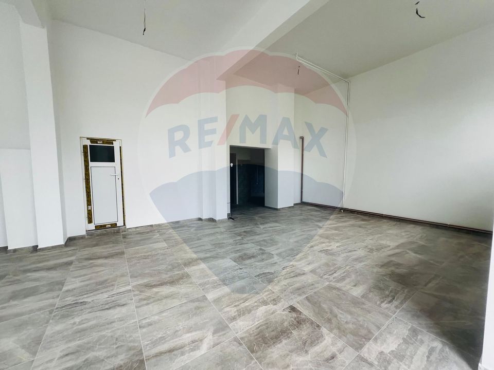 150sq.m Commercial Space for rent, UTA area