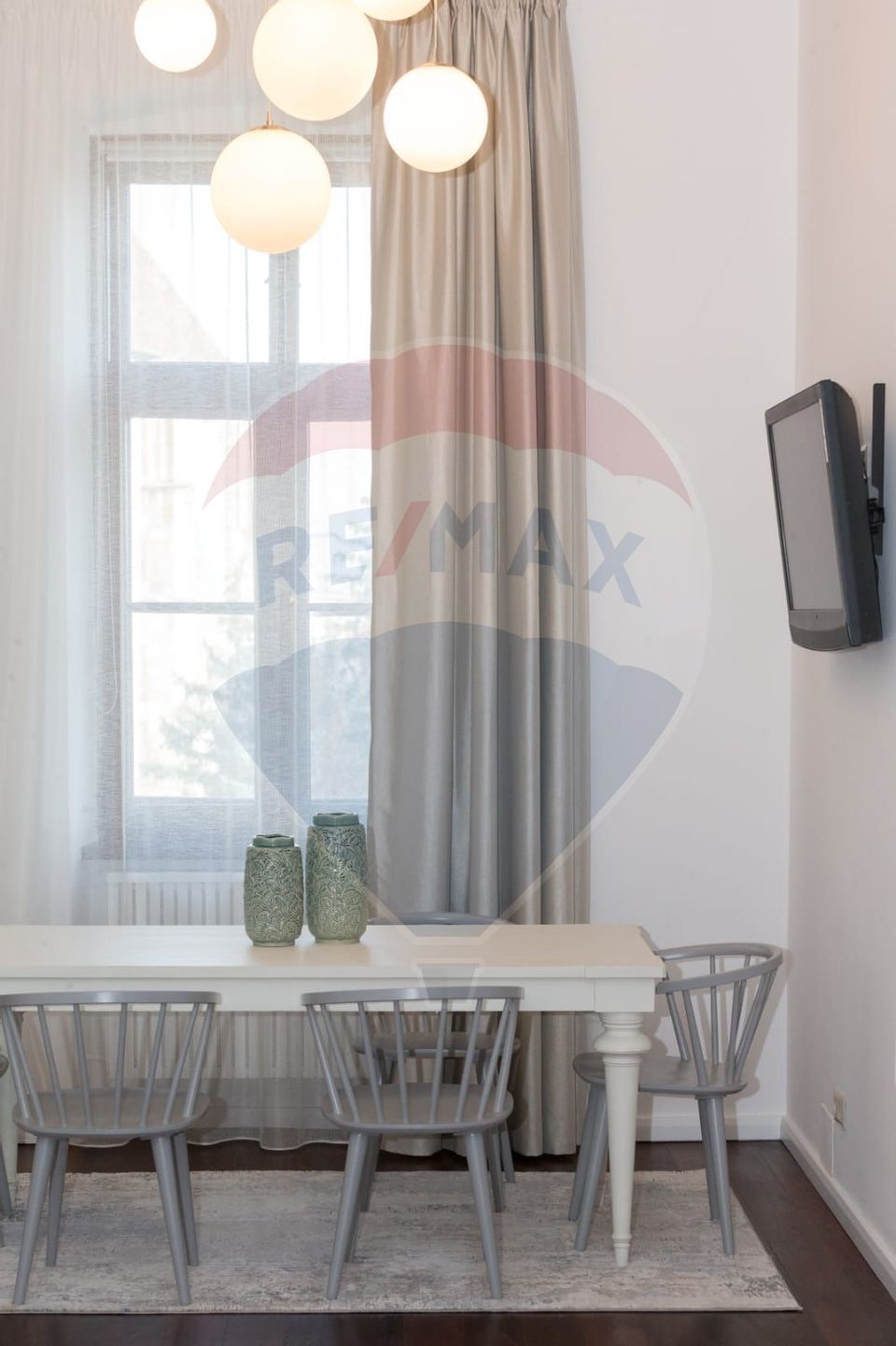 Apartament de lux cu 3 camere pentru închiriere in zona Ultracentrala