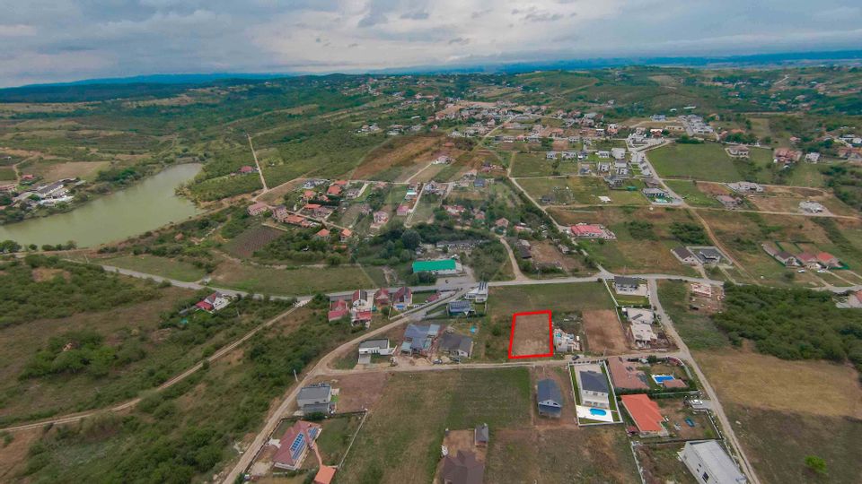 Vânzare teren intravilan 1,000mp Oradea, zona Doja - Hanul Pescarilor