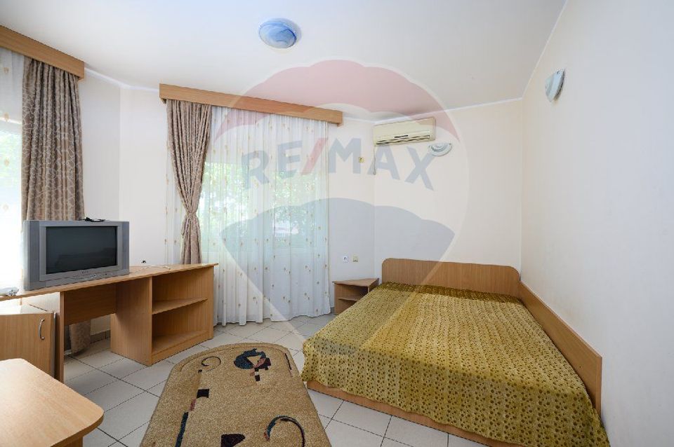 18 room House / Villa for sale, Central area