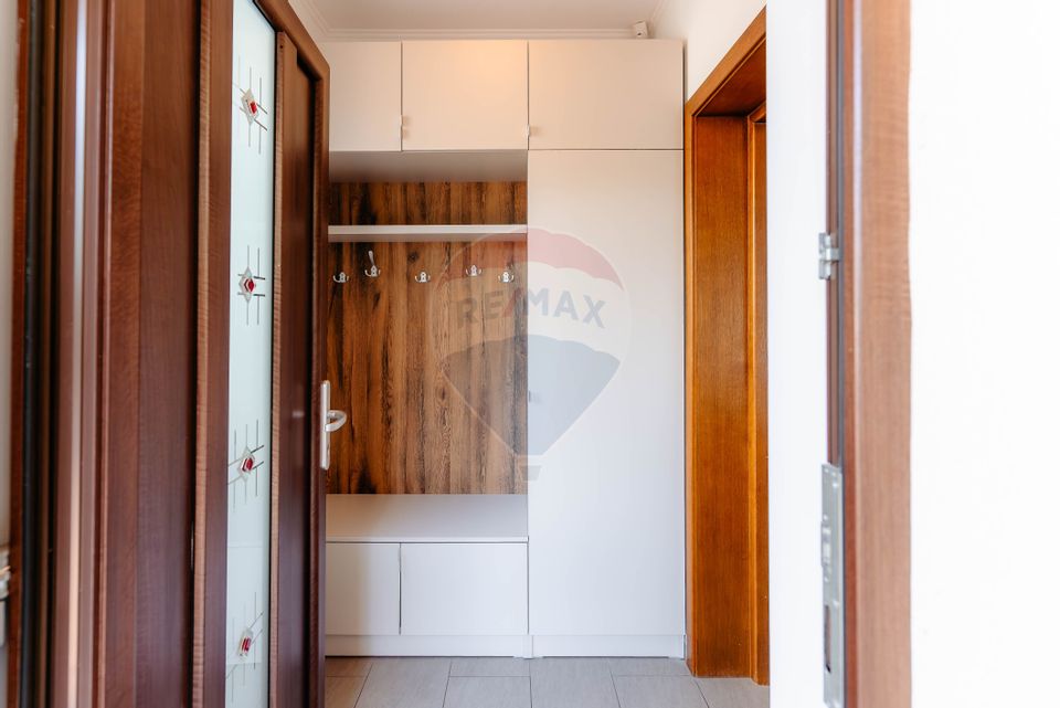 Închiriere casă/ vilă - 120 mp utili+ teren 249 mp– Pitești