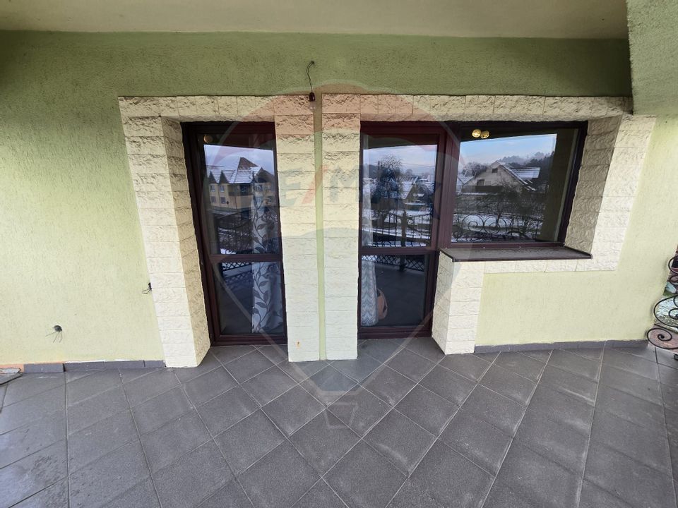 12 room House / Villa for sale, Central area