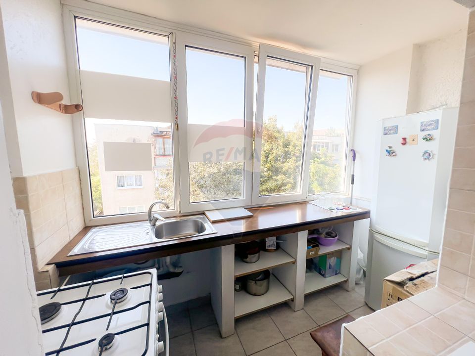 Apartament cu 2 camere de vânzare în zona Burdujeni