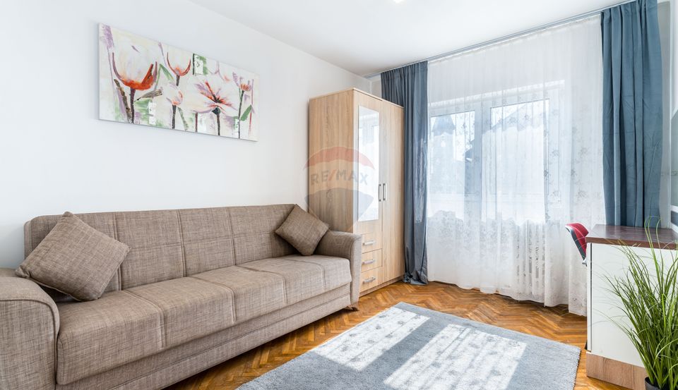 3 room Apartment for sale, Intre Lacuri area