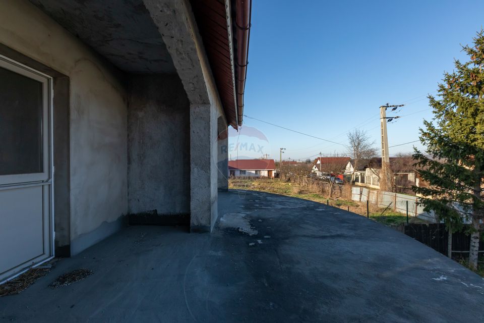 4 room House / Villa for sale