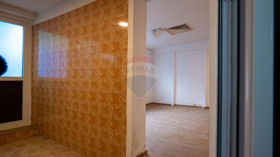 79.58sq.m Commercial Space for rent, Teiul Doamnei area