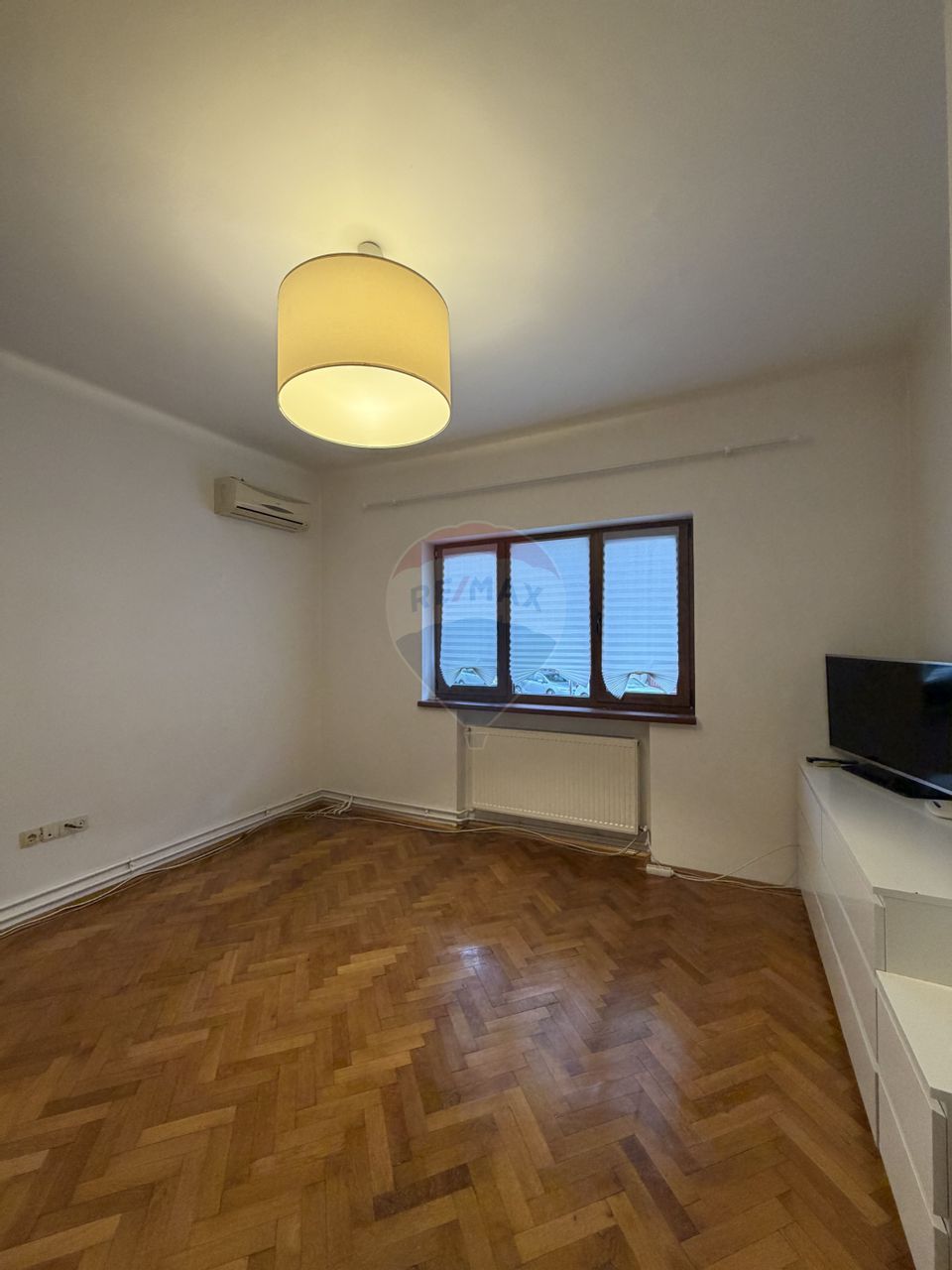 1 room Apartment for rent, Victoriei area