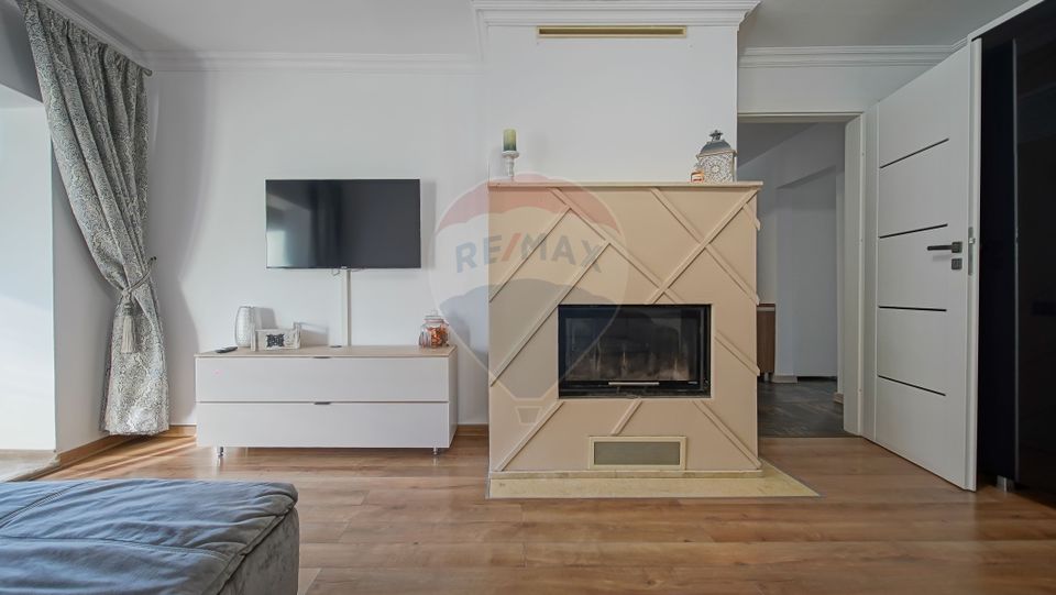 Comision 0 %! Apartament cu 4 camere de vânzare! Movilei