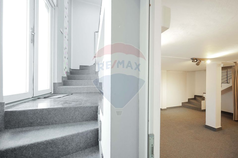 Spațiu comercial de închiriat în zona Costaforu, Centru Civic