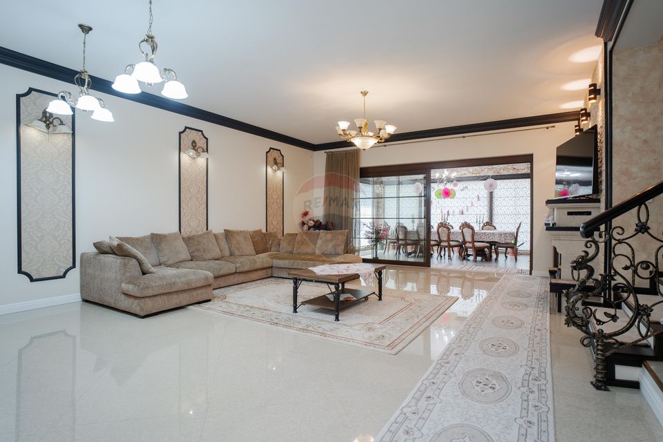 0% Comision - VILA de LUX de vânzare – Cu iaz natural