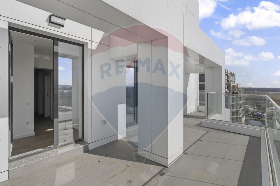 Large 2-room apartment for sale in Pipera area