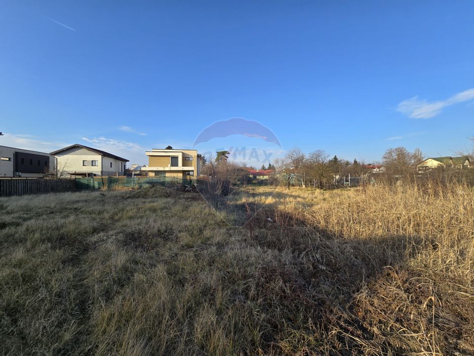 Central Corbeanca, generous land, parceled, double opening