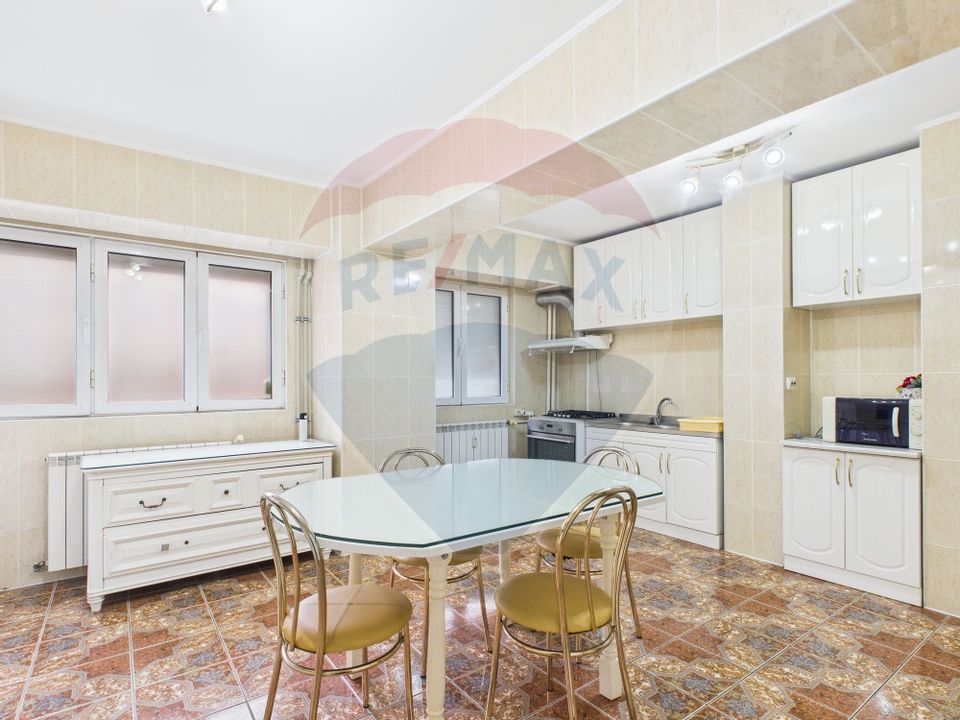 Apartament spatios  de 3 camere in Piata Iancului