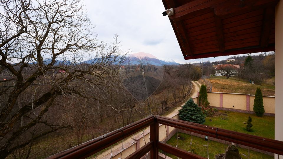 Casă de vânzare Bran Sohodol teren  intravilan 10.331 mp două locuințe