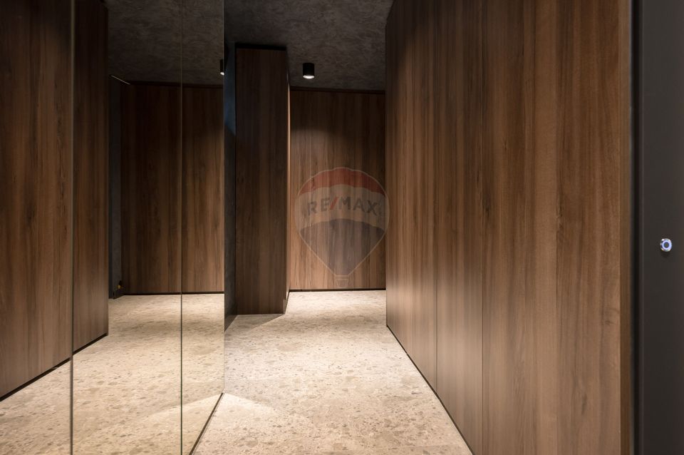De vanzare! Studio boutique cu finisaje de lux, ultracentral, Brasov