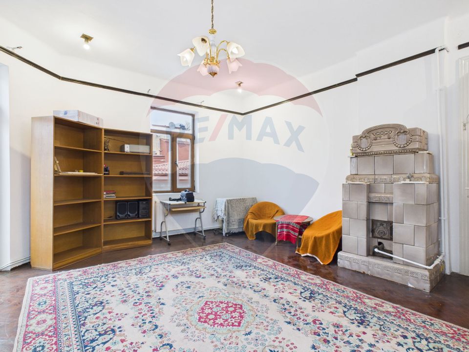 Apartament de vanzare in vila in centrul capitalei