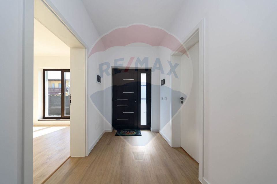 4 room House / Villa for sale