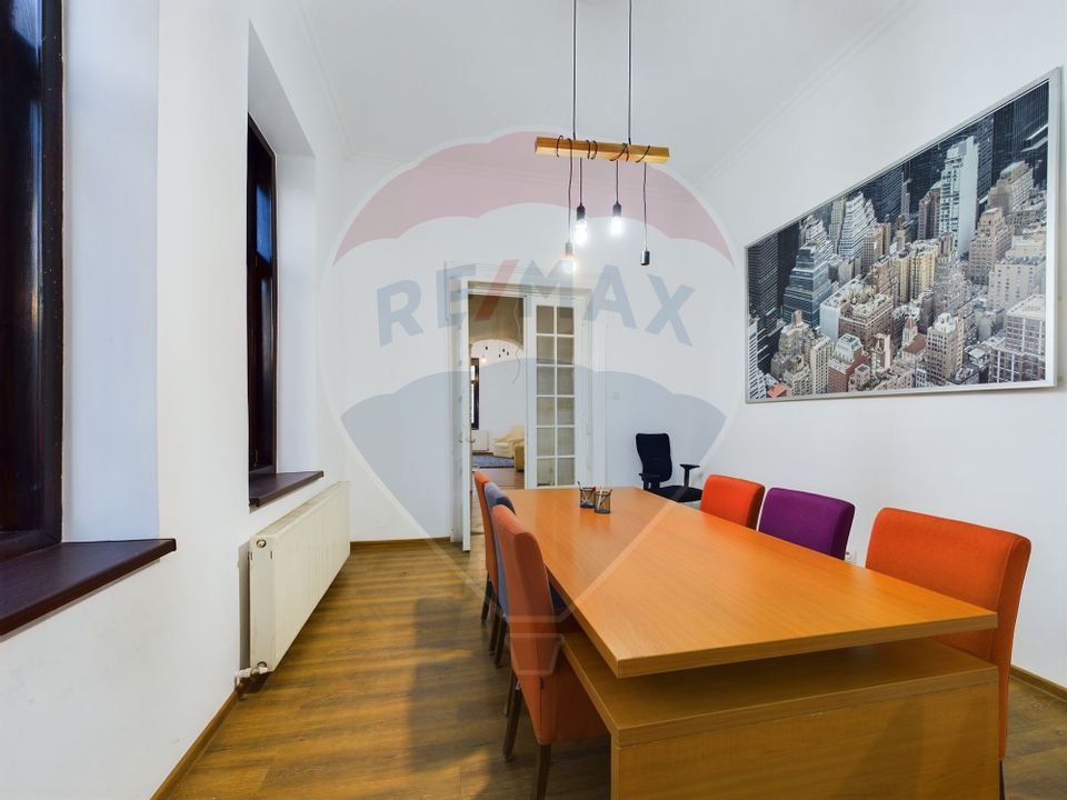 100sq.m Office Space for rent, P-ta Unirii area