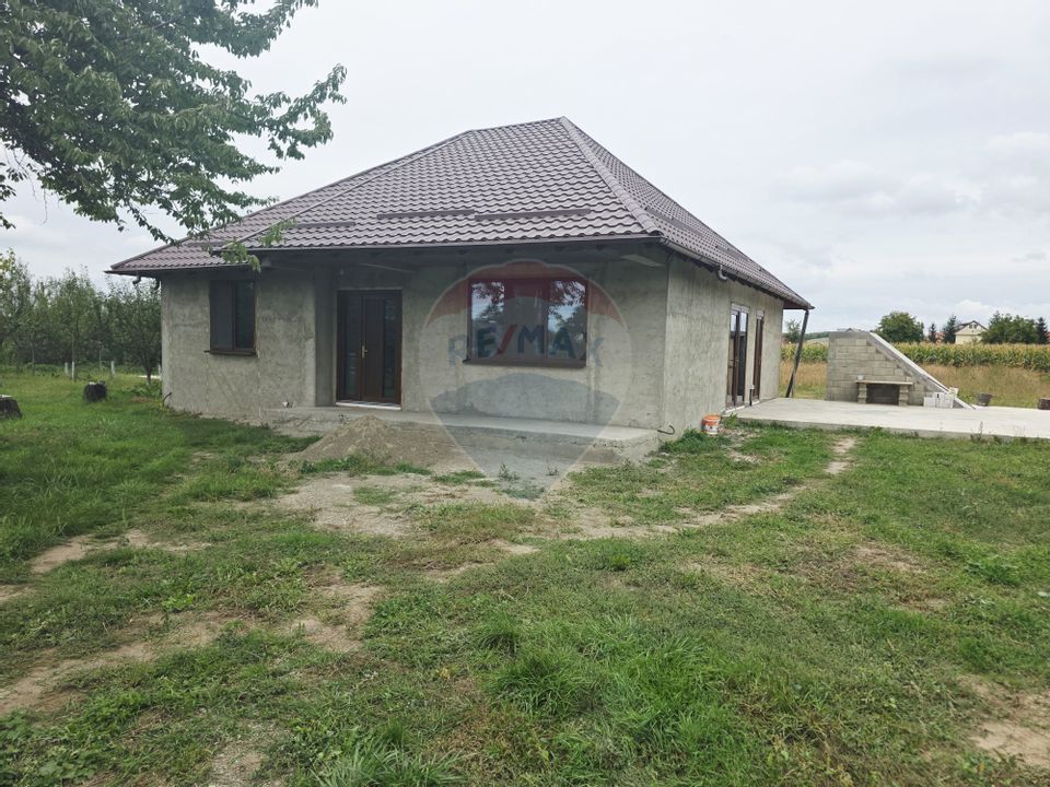 4 room House / Villa for sale