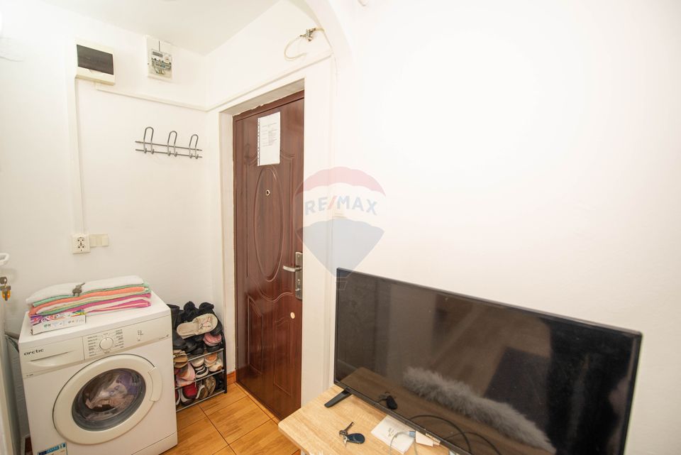 Garsoniera de vanzare,15 mp utili in zona Piata Resita, Berceni Luica