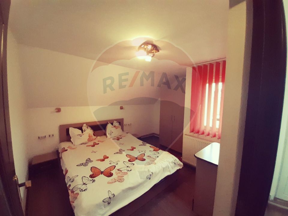 Casă / Vilă cu 7 camere   în zona Bran-Tohanita