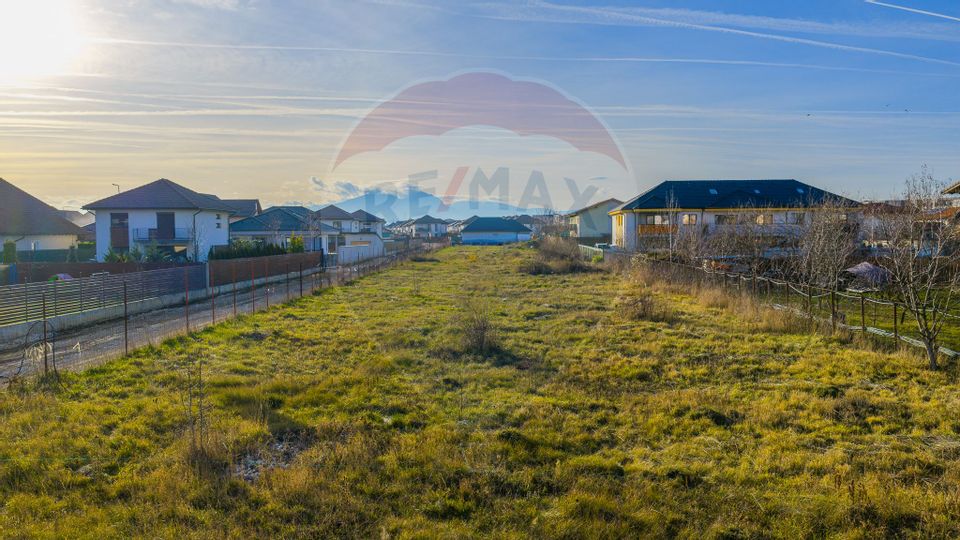 Teren intravilan 885mp de vânzare în Ghimbav – Cartierul Florilor