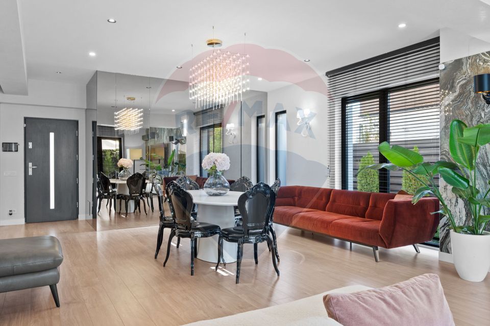 Bright, furnished and equipped villa Corbeanca / pool complex