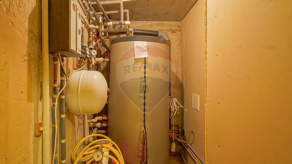 Casă  de inchiriat, Schei