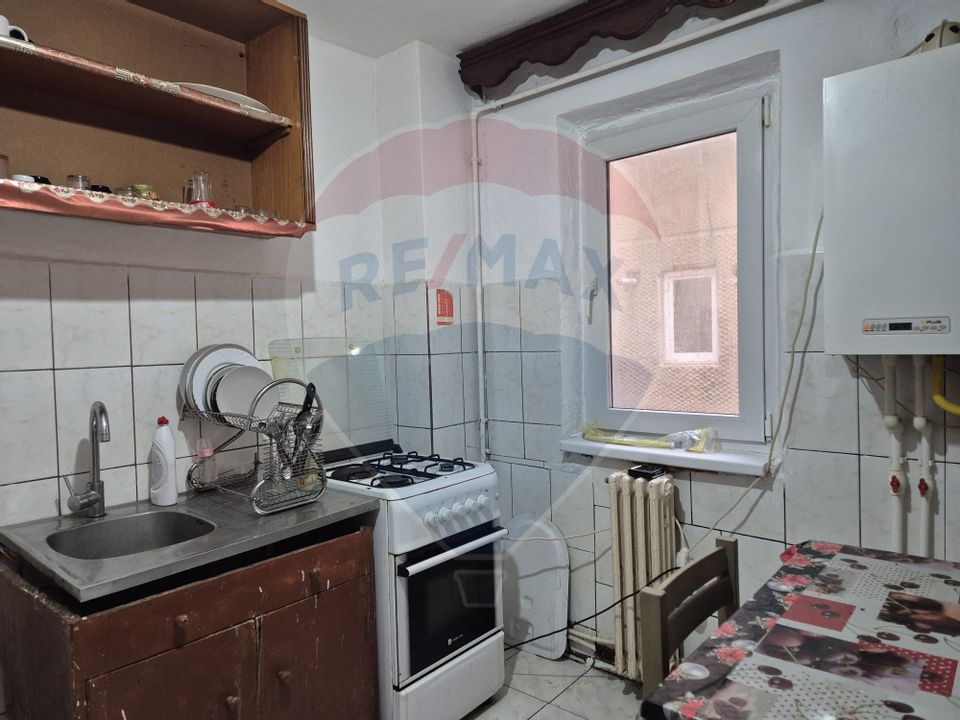 3 room Apartment for rent, Milcov area