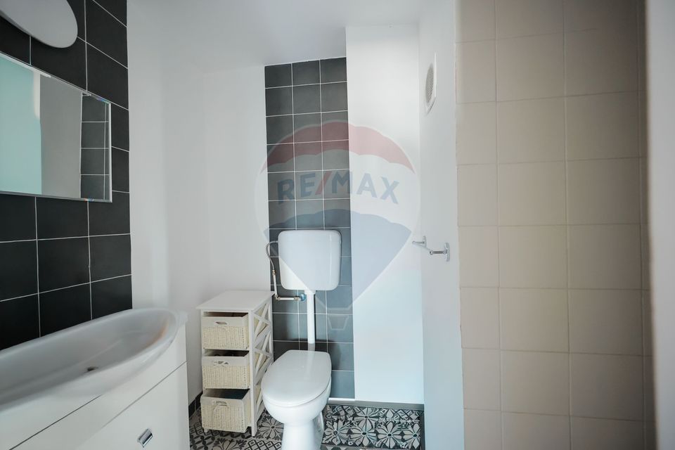 8 room House / Villa for sale, Iosia area