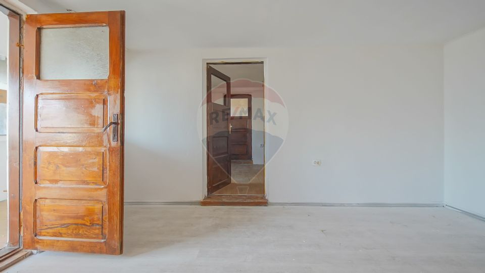 Casă cu 5 camere de vânzare Sacele cartier Satulung