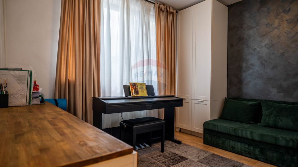 Vanzare - vilă 4 camere de complet mobilata, str. Caisului - Dobroesti