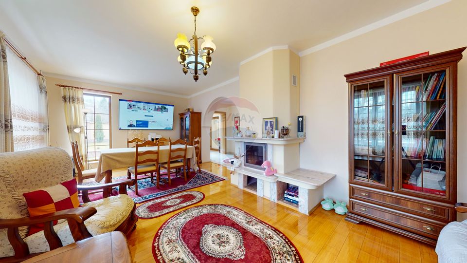 Casă de vânzare Bran Sohodol teren  intravilan 10.331 mp două locuințe