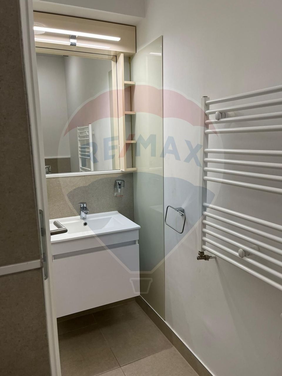 2 room Apartment for rent, Jiului area