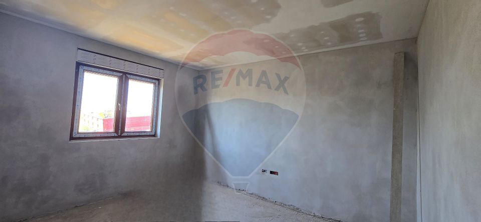 5 room House / Villa for sale