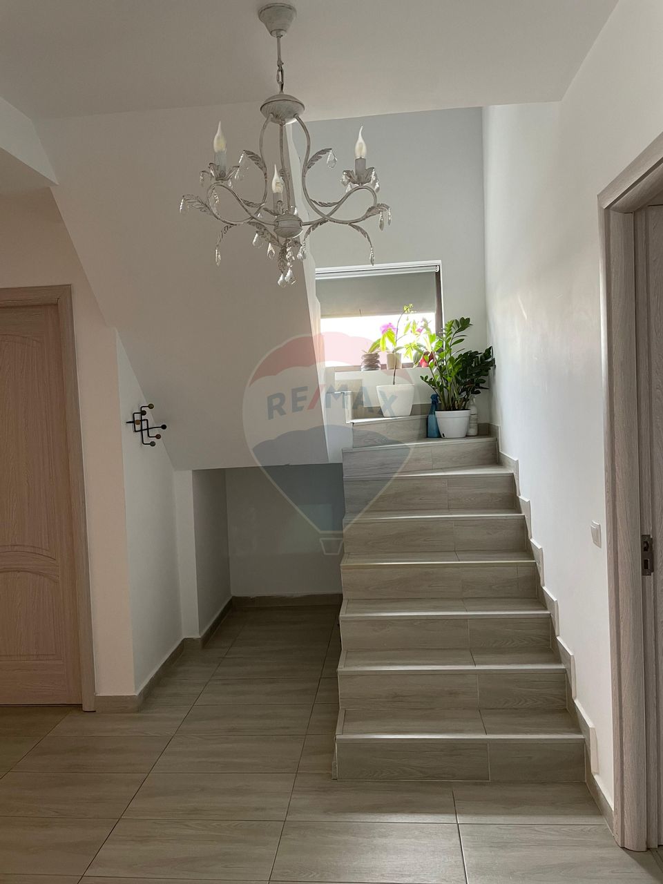 5 room House / Villa for sale, Romanesti area
