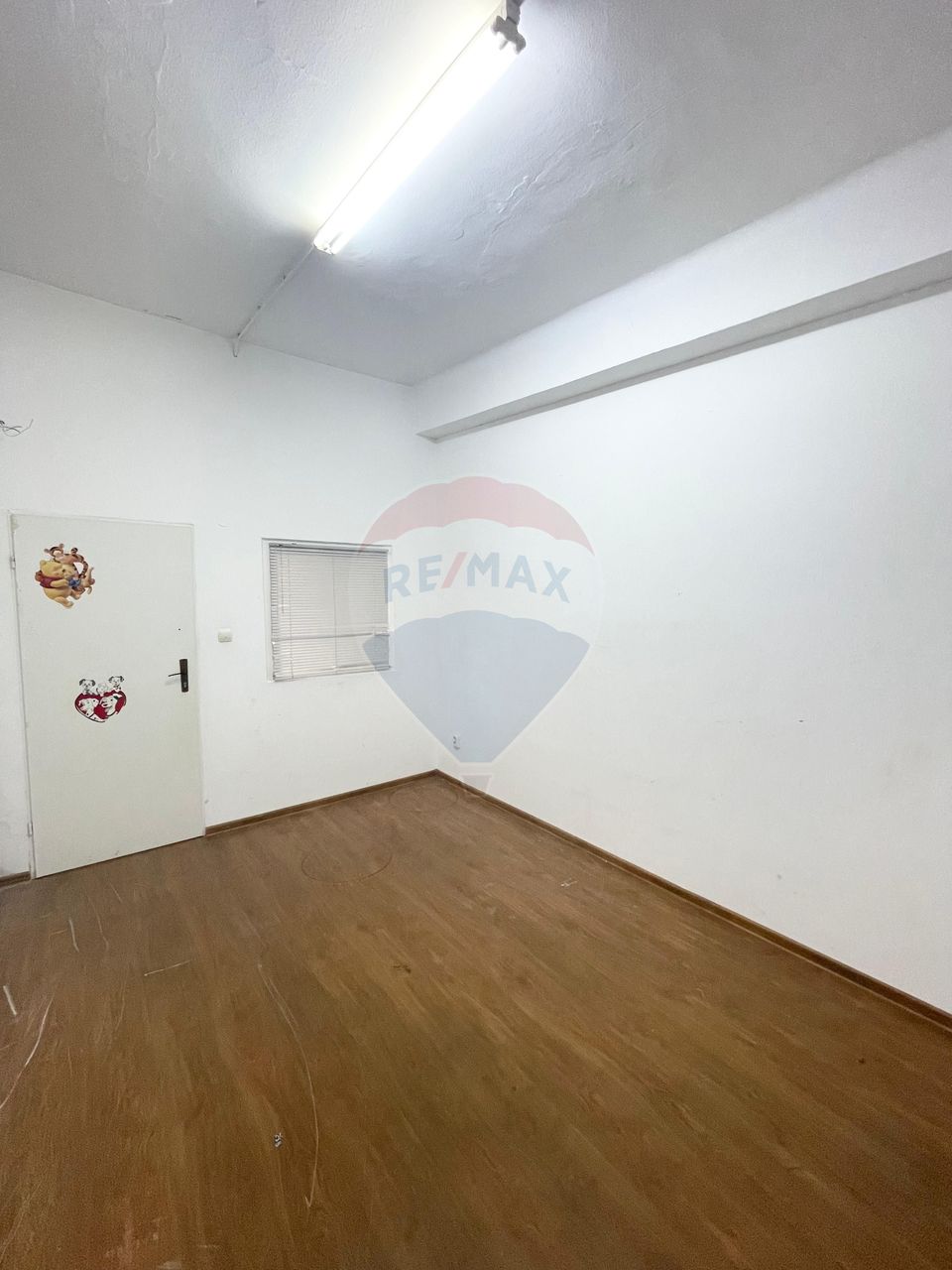 128sq.m Office Space for rent, UTA area