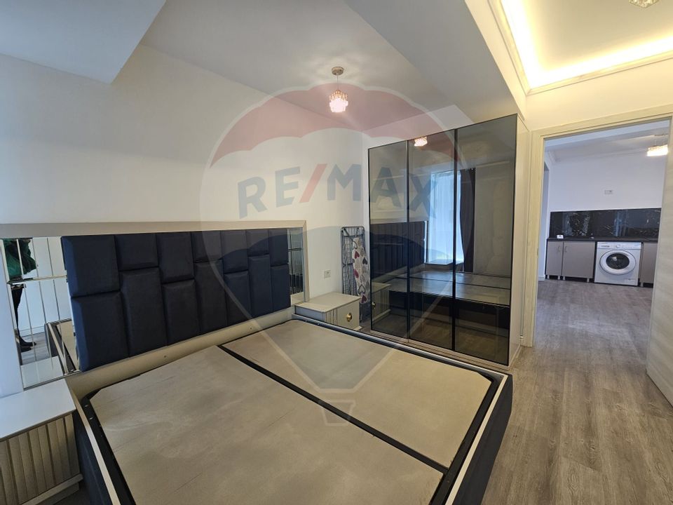 Apartament 3 camere cu terasa 50mp frontala spre mare în Mamaia Nord