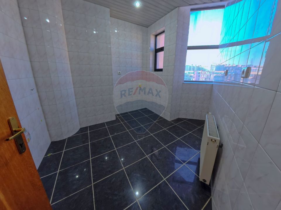 18sq.m Office Space for rent, Ultracentral area