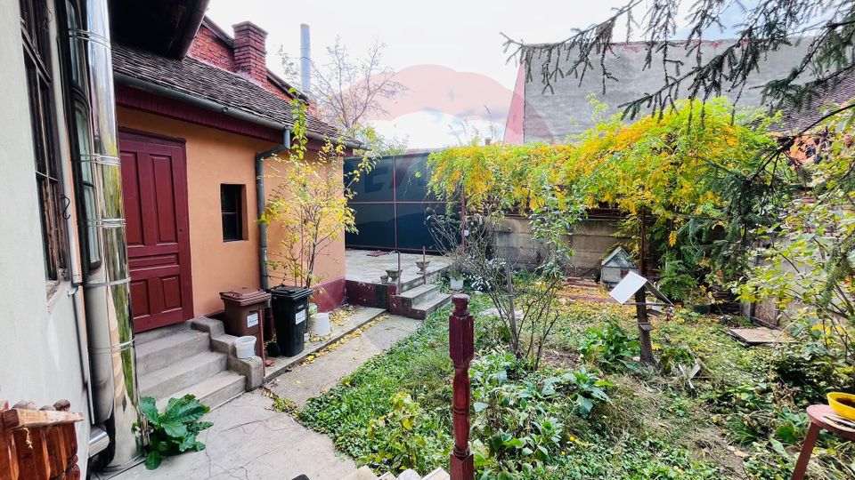 Casă  cu 3 camere pe strada Eminescu