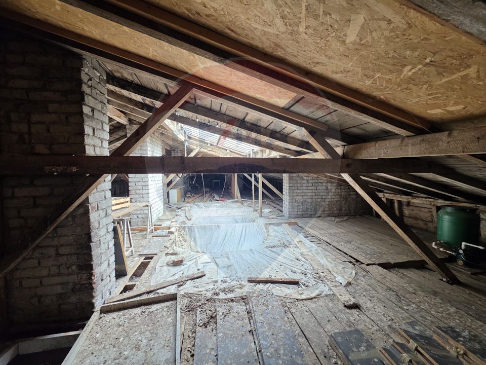 Apartament 5 camere vanzare in casă / vilă Bucuresti, Rosetti