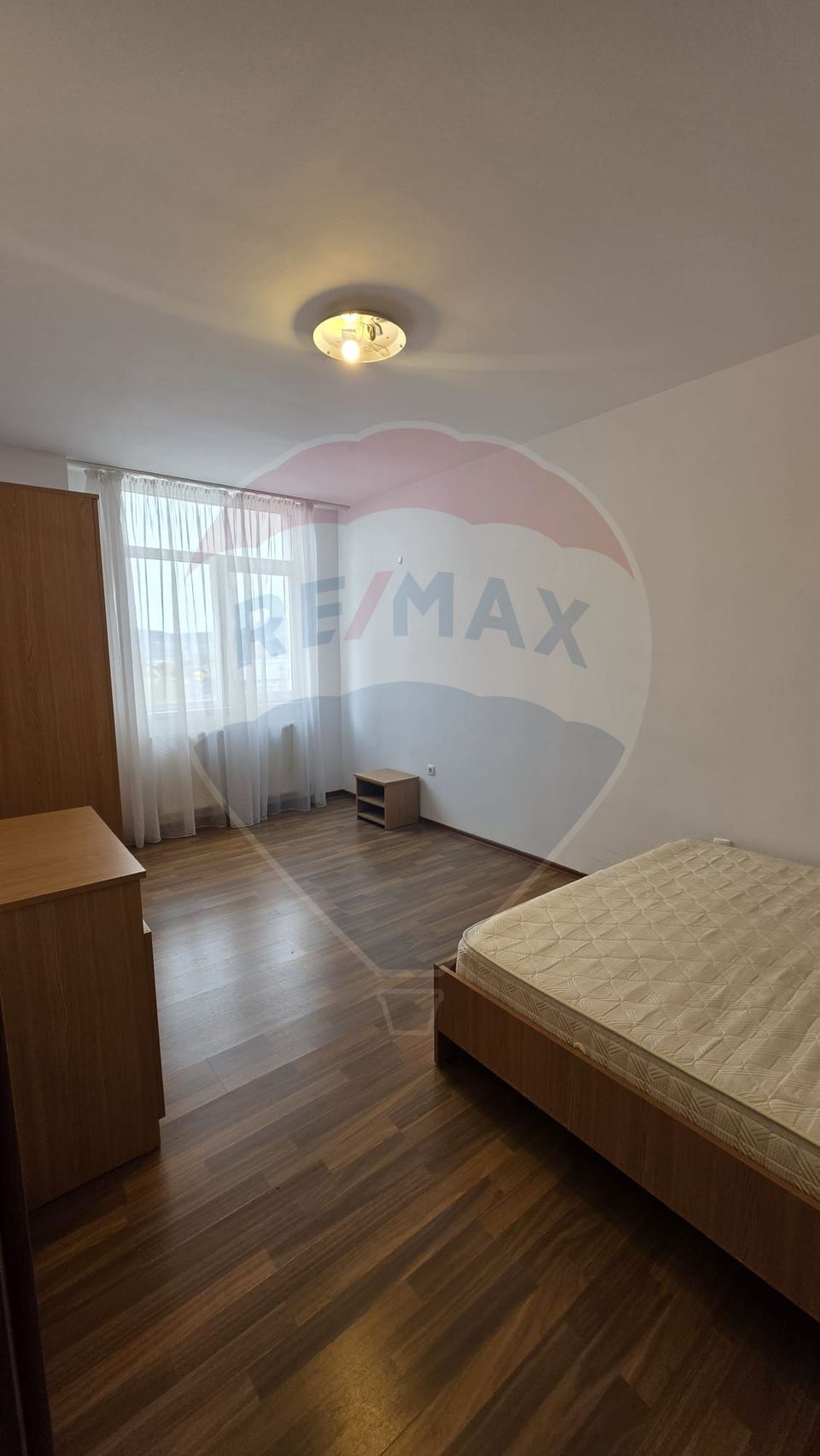 Apartament 3 camere de închiriat Vitrometan, Medias