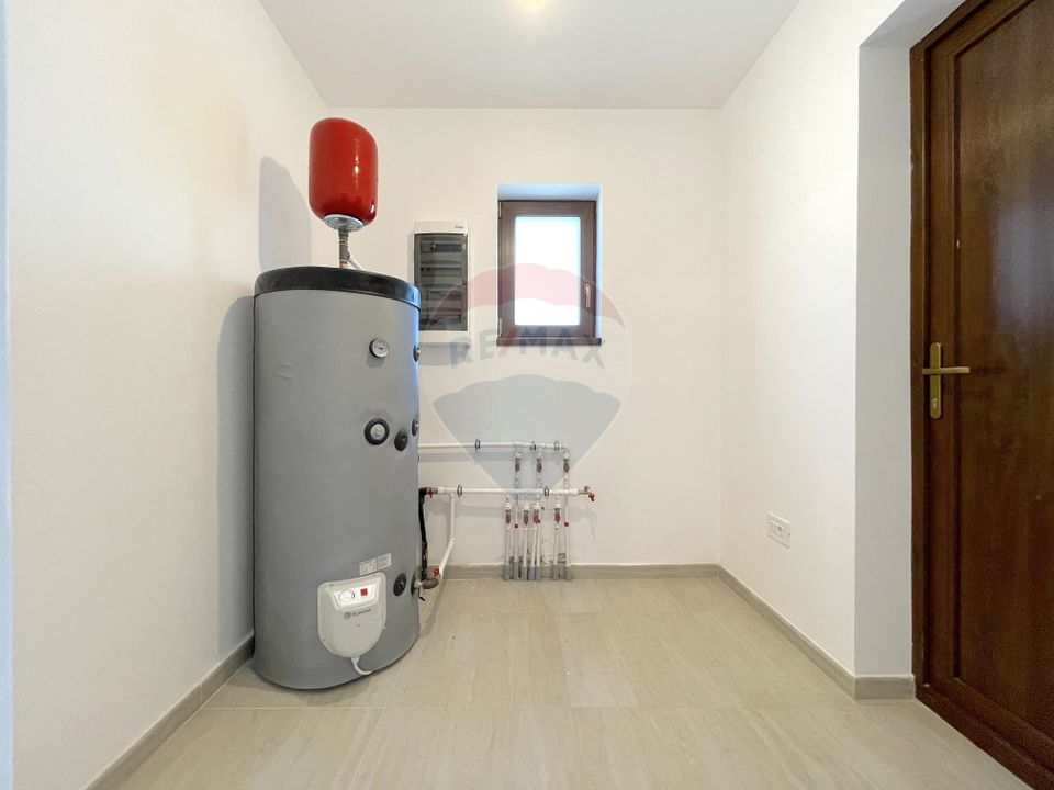 !! VANDUT !! Casă individuala, parter, 1400 mp teren, Sanpetru
