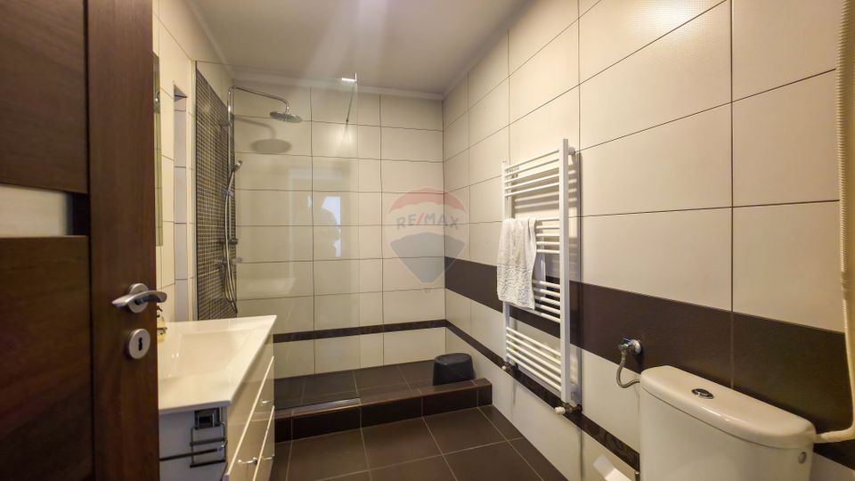 Casa cu 5 camere de inchiriat Gheorgheni, Garaj, Teren 400mp