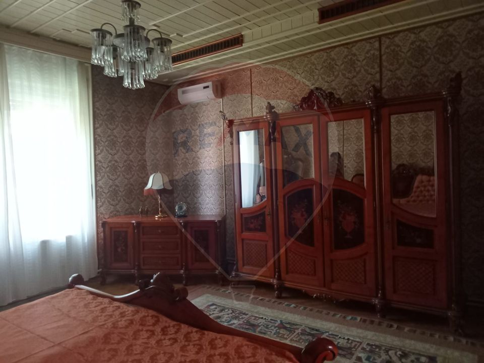 Vila  deosebita de vânzare în zona Ultracentral (EROUL NECUNOSCUT!!)