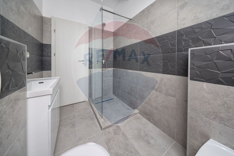 Apartament nou,  loc parcare inclus