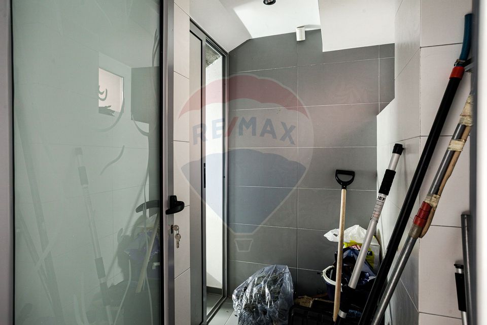 Clădire de birouri Micalaca pe principală, vad si vizibilitate sporită