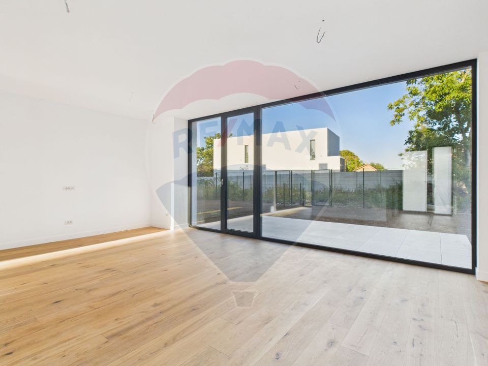 Vila moderna cu finisaje premium in Amber Forest – zona de Nord